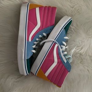 MULTI COLOR VANS